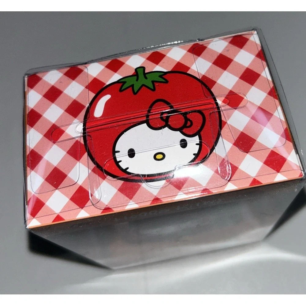 Limited Edition Hello Kitty Tomatoes 35mm‎ Film Camera